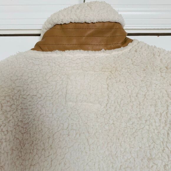 Abercrombie & Fitch A&F Soft Collection Ivory Sherpa Fleece Jacket | Size: S - Picture 7 of 8
